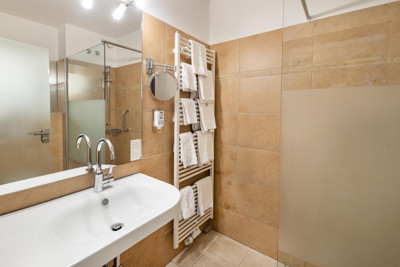 Goebel'S Seehotel Diemelsee 외부 사진